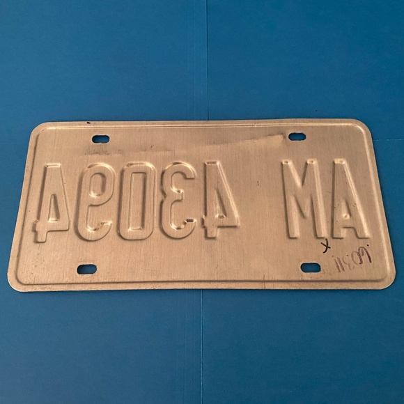 🛻 2010's ONTARIO CANADA TRUCK LICENSE PLATE [AM 43094] 🛻 - Picture 2 of 2